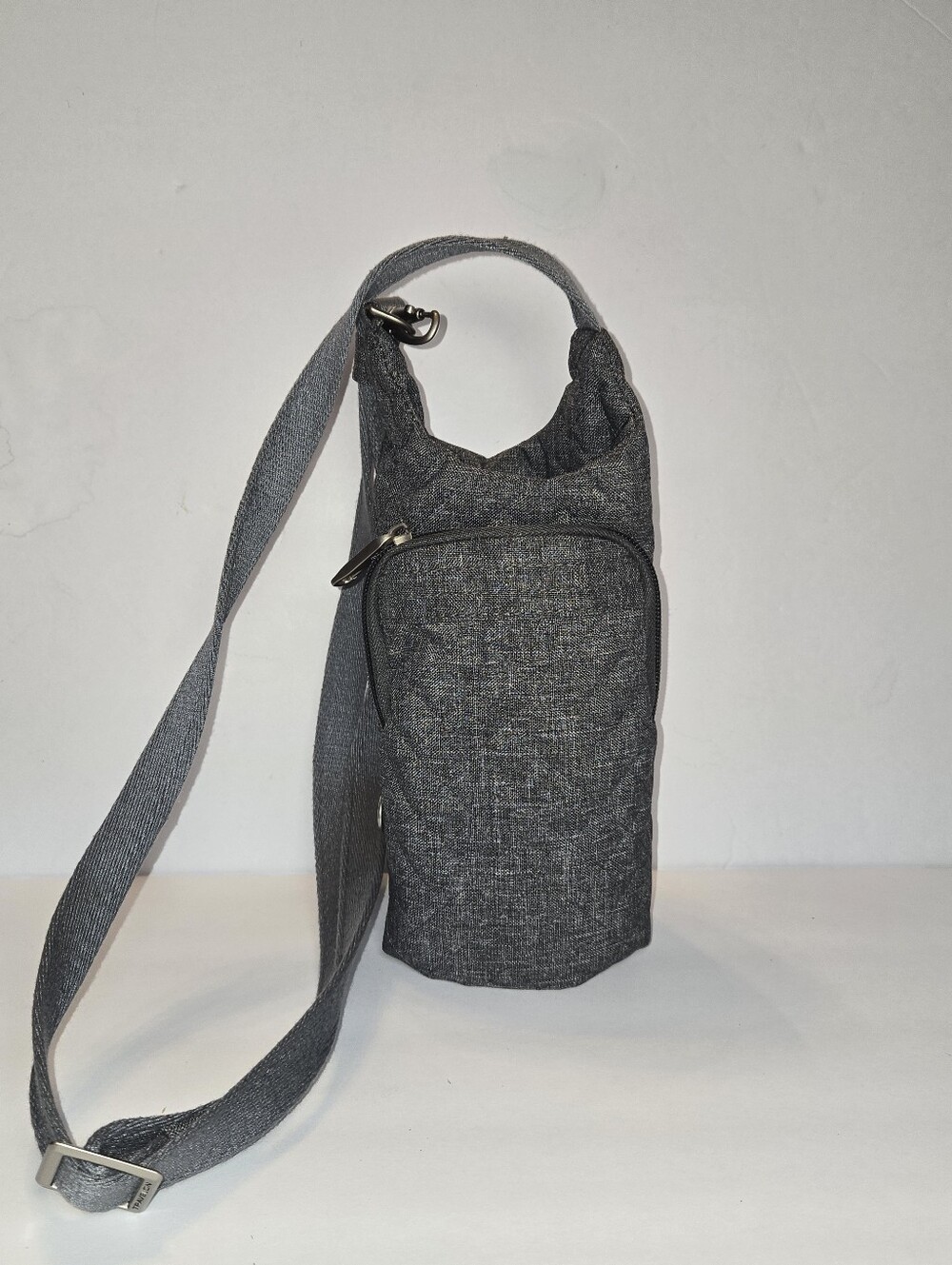 Travelon Anti Theft Water Bottle Carrier
